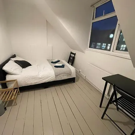 Comfortable 2 Bedroom On Tower Bridge London Exterior photo